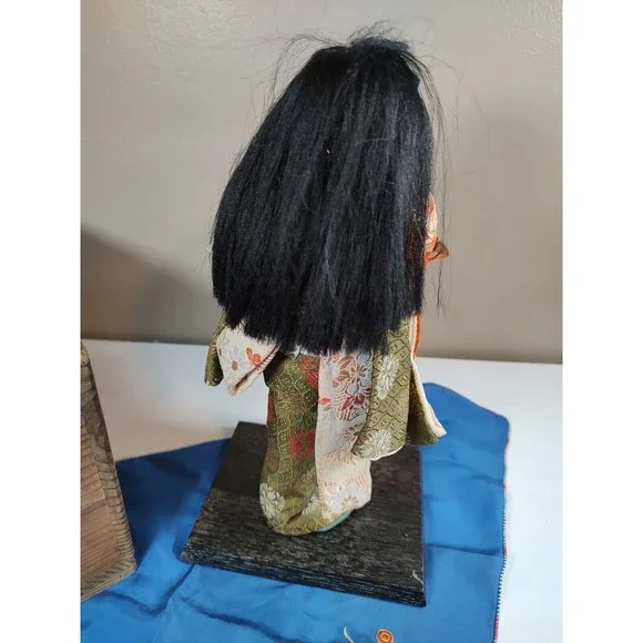 Vintage Japanese Geisha Doll w Kimono and Drum w/ Wood Base